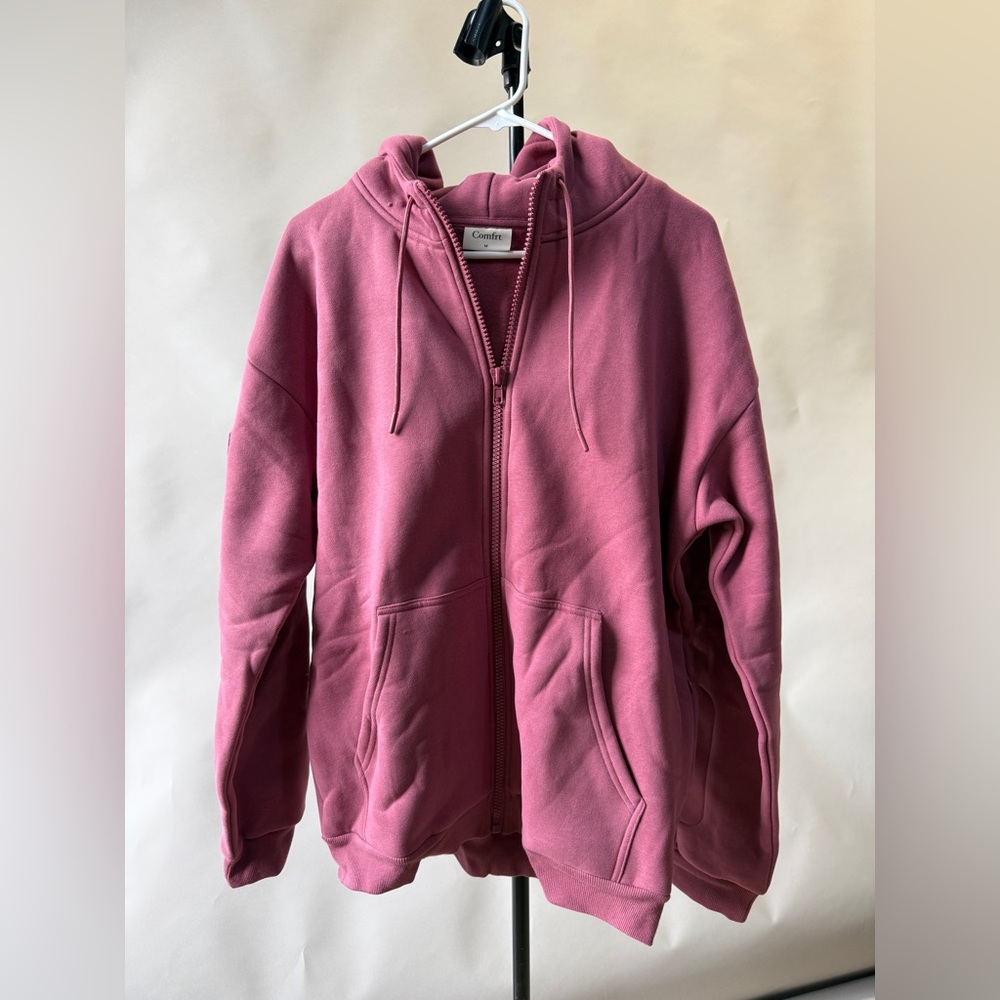 Airplane Mode Travel Zip Hoodie COMFRT size M NWT limited edition berry
